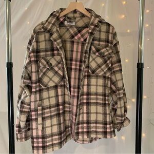 New with tags large brown Flannel and plaid button up